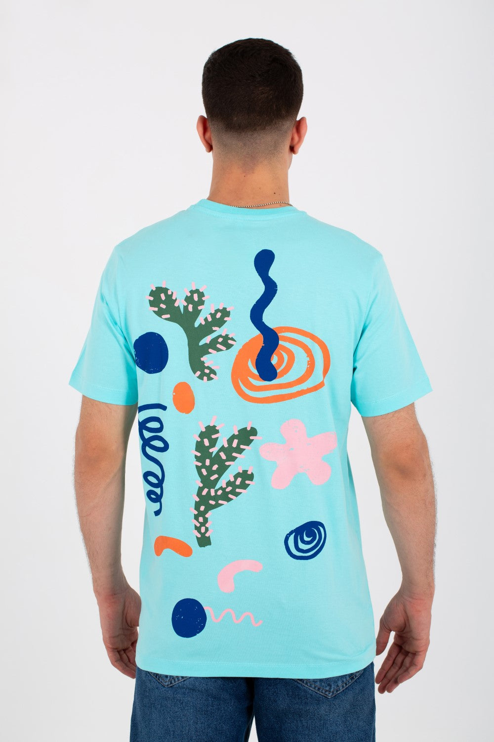 تيشيرت رجالي بياقة دائرية وأكمام نصفية مع طباعة أمامية وخلفية