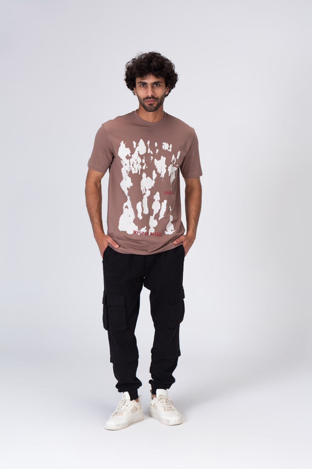 Mens Short Sleeves T-shirt With Front Print And Comfortable Material