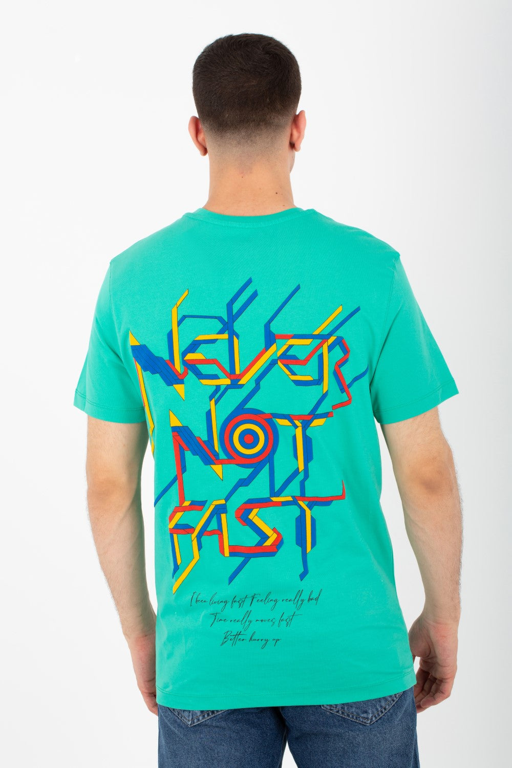 تيشيرت برقبة دائرية وأكمام نصفية مطبوع من الأمام والخلف بألوان متعددة للرجال