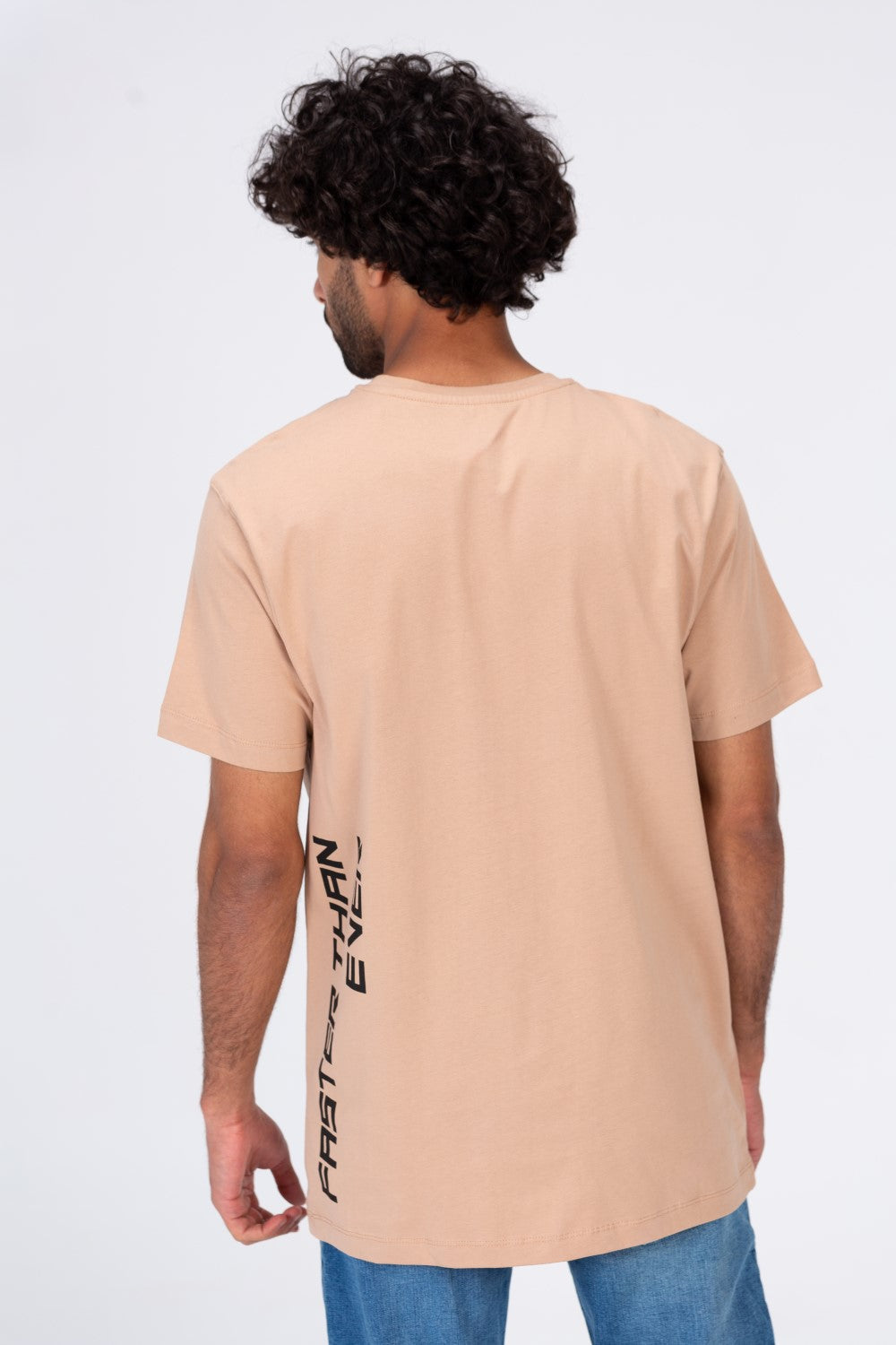 Mens T-shirt With Front Print And Trendy Summer Colors