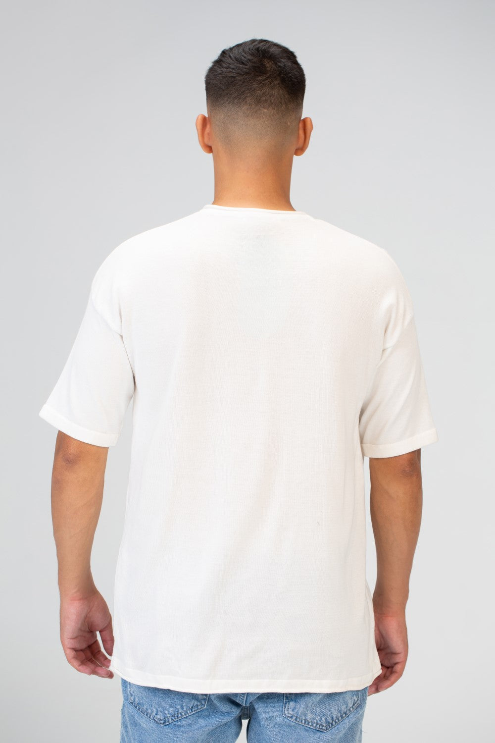 Mens Slim Fit Plain Basic T-Shirt with Short Sleeves And a modern Cut