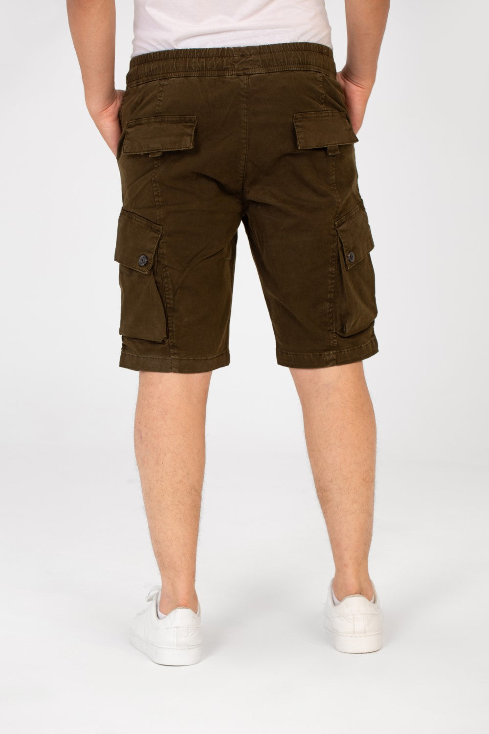 Men's Gabardine Short With Elastic Waistband And Pockets In High Quality Design