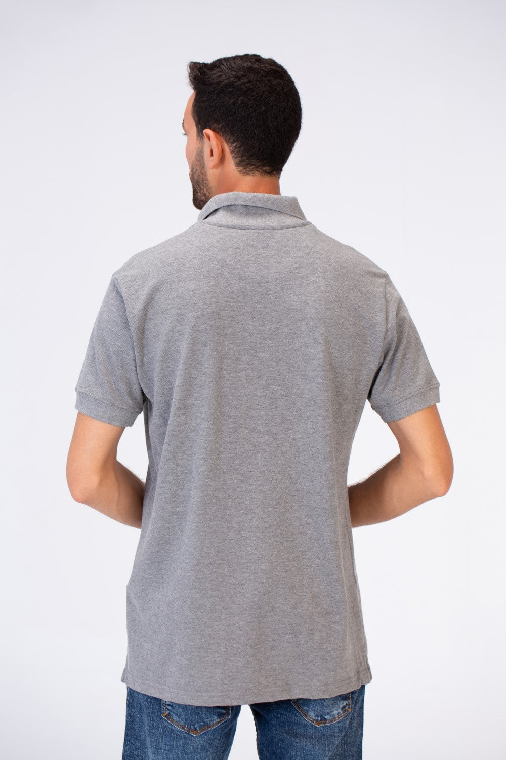 قميص بولو رجالي بقصة عادية مع ياقة وشارة Tomato