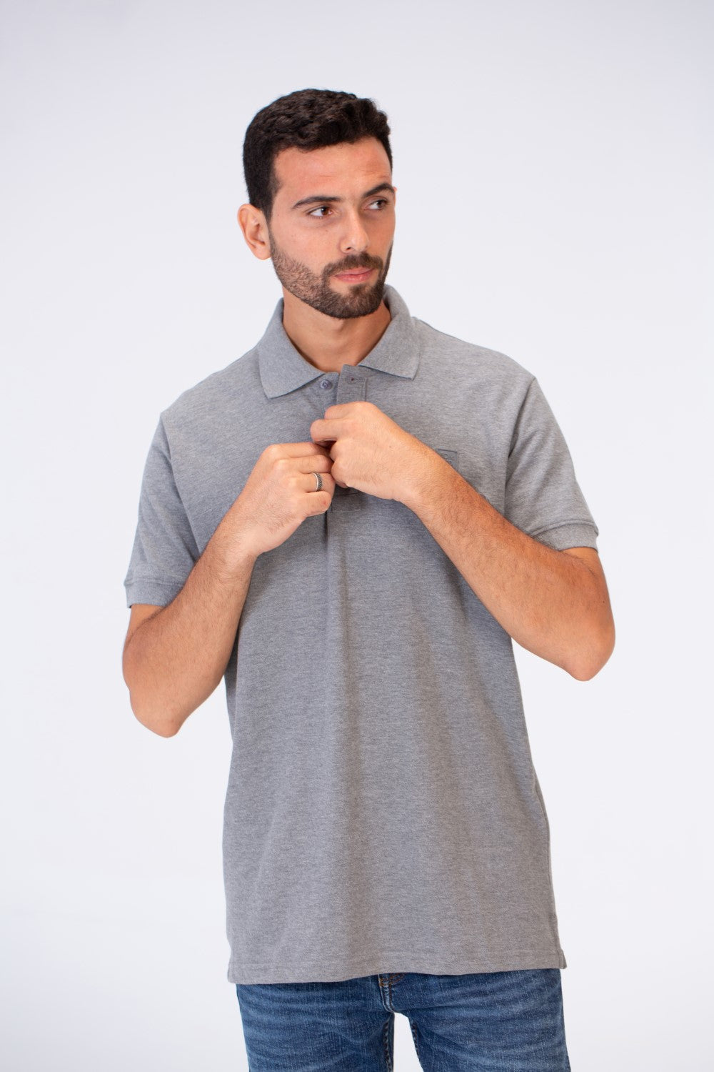 قميص بولو رجالي بقصة عادية مع ياقة وشارة Tomato