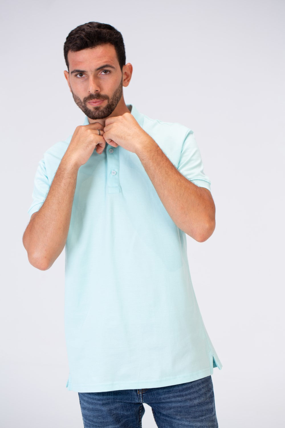 قميص بولو رجالي بقصة عادية مع ياقة وشارة Tomato