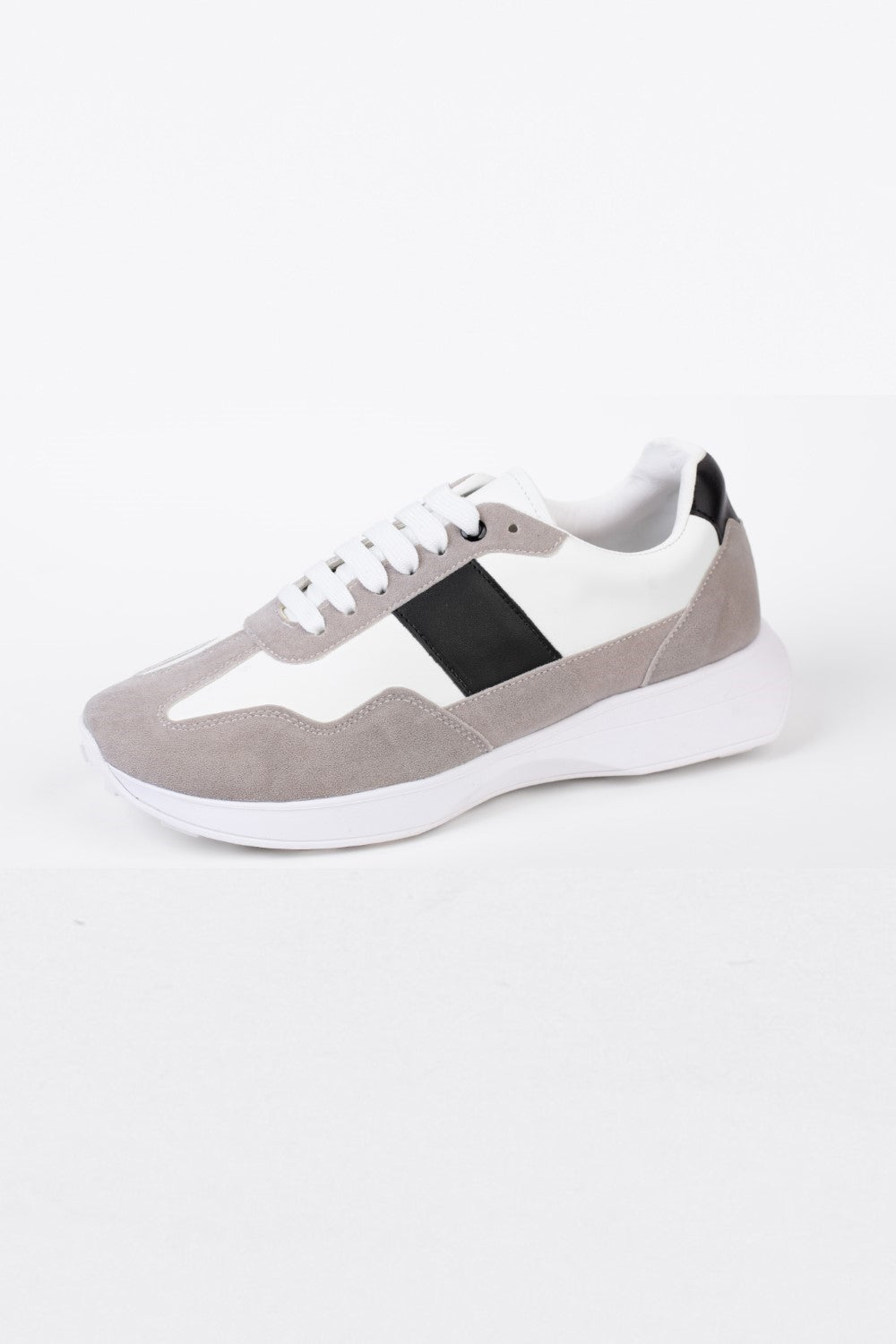 Men's White Suede And Leather Shoes With White Laces In High Quality Material