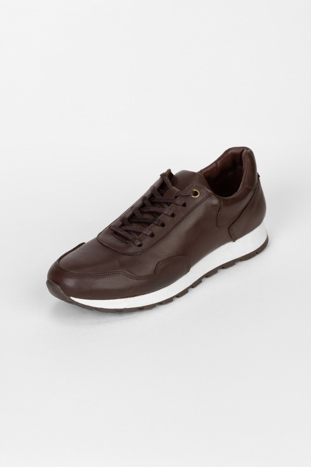Men's Leather Shoes With An Elegant And Modern Design