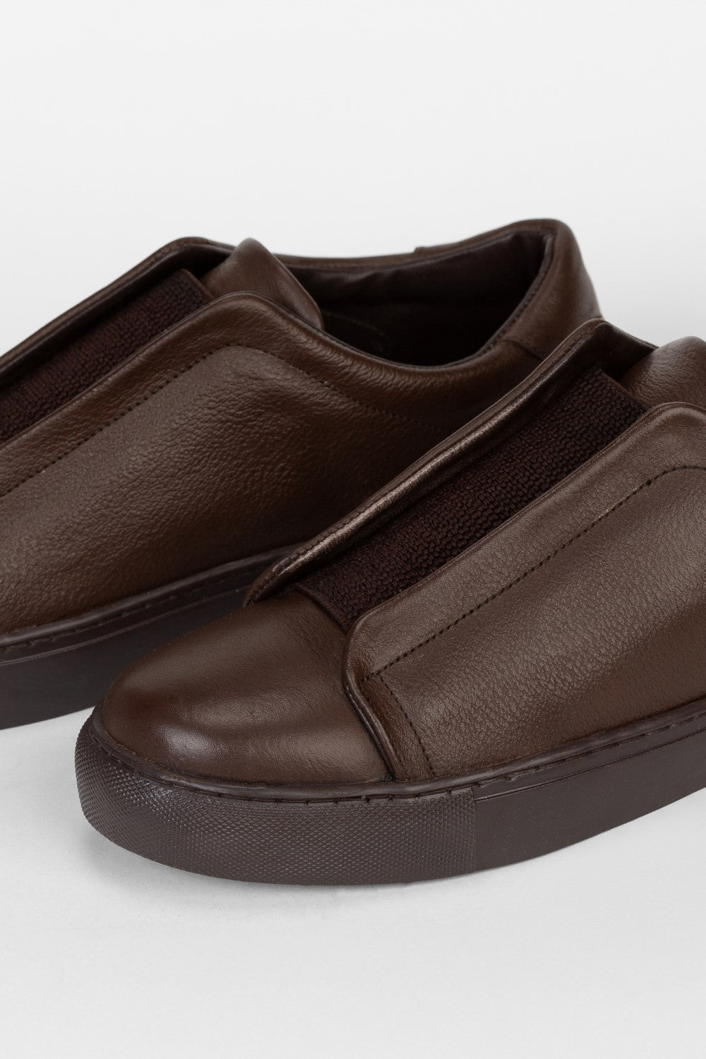 Men's Classic Leather Shoes Designed With High Quality