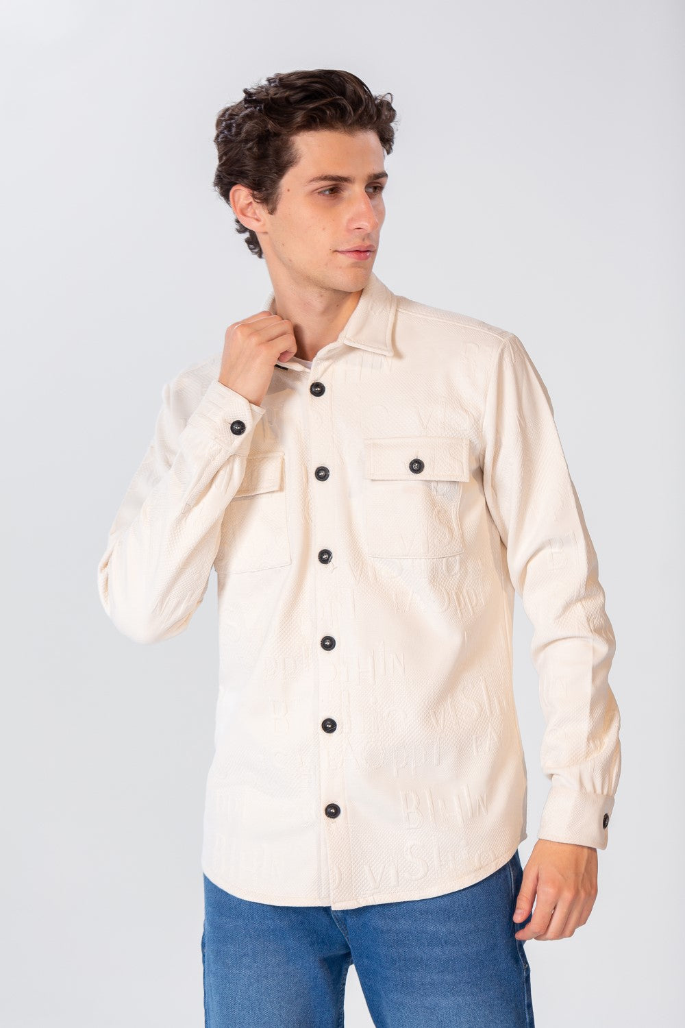 Men's Button Front Shirt With A Prominent Print And Pockets