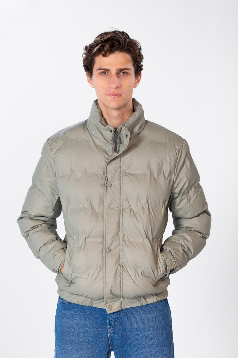 Men's Waterproof Puffer Jacket With Pockets And Zippers