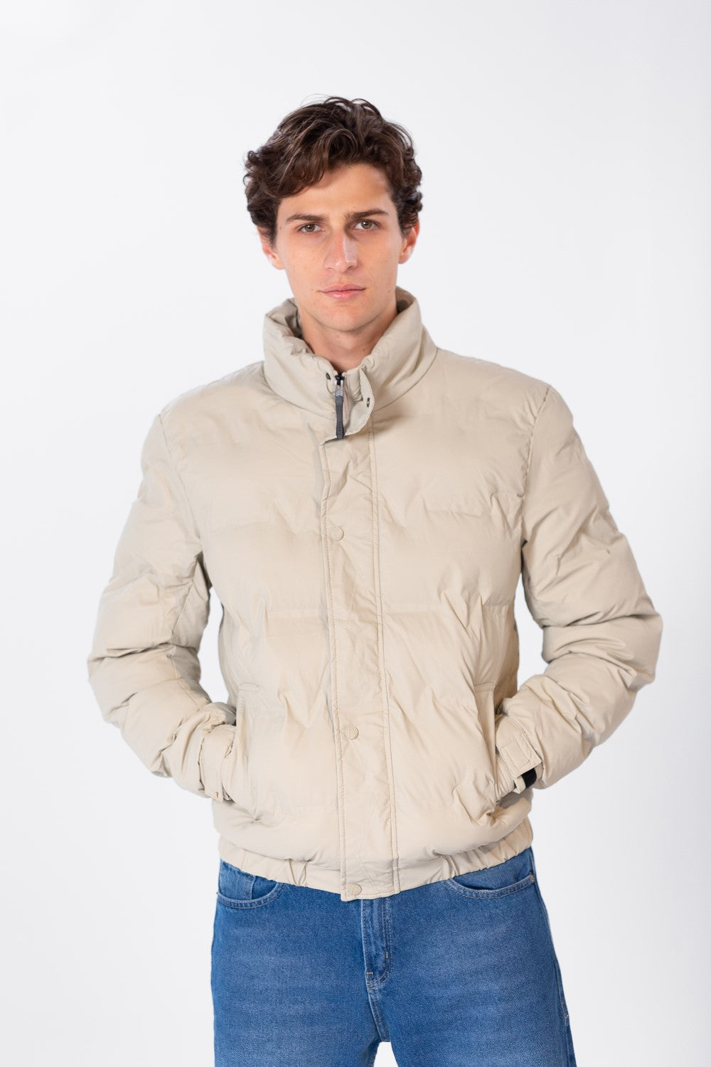 Men's Waterproof Puffer Jacket With Pockets And Zippers