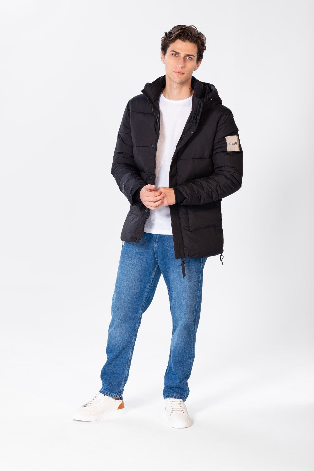 Men's Waterproof Puffer Jacket With Front Pockets