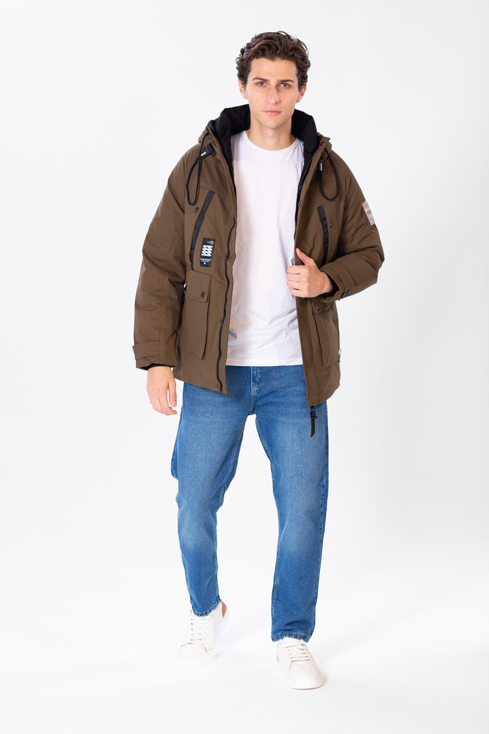Men's Waterproof Puffer Jacket With Pockets In Modern Design
