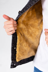Men's Fur Padded Denim Jacket With Pockets And Buttons On The Front