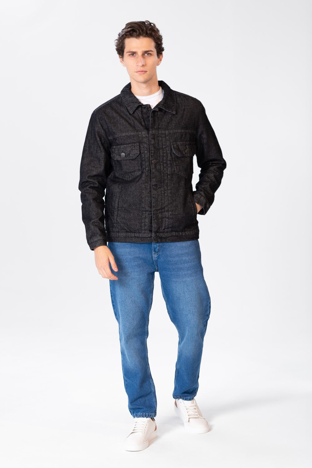 Men's Fur Padded Denim Jacket With Pockets And Buttons On The Front