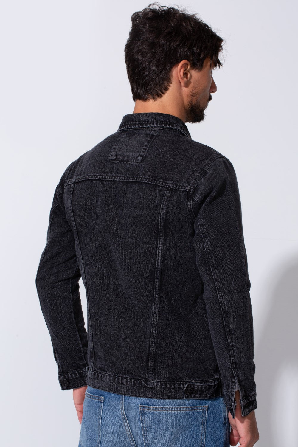 Men's Slim Fit Jeans Denim Jacket With Essential Details And Long Sleeves