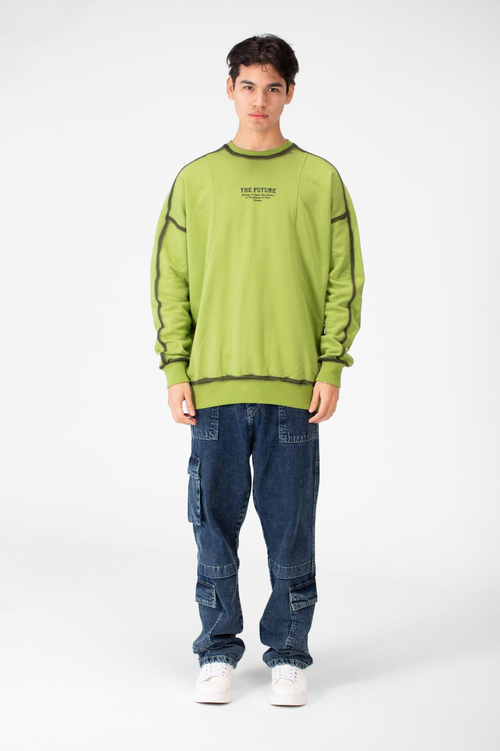 سويت شيرت ياقة دائرية اوفر سايز بقصة عصرية للرجال