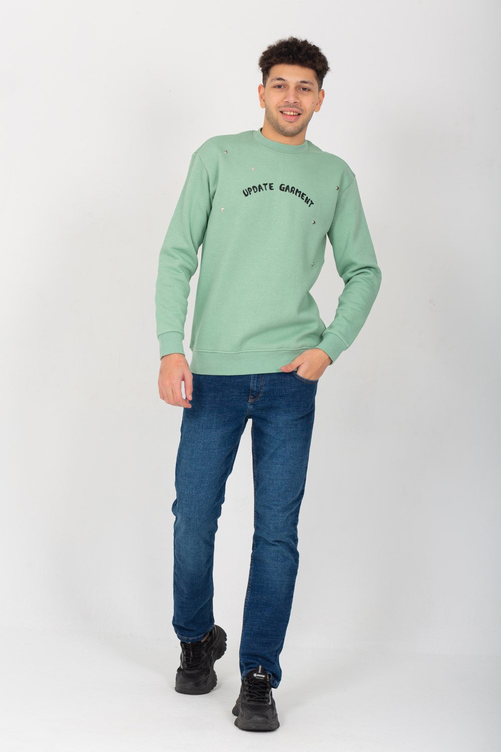 Men's Round Neck Padded Front Print Sweatshirt