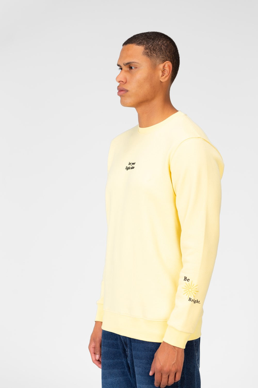 Men's Round Neck Sweatshirt With Text Print