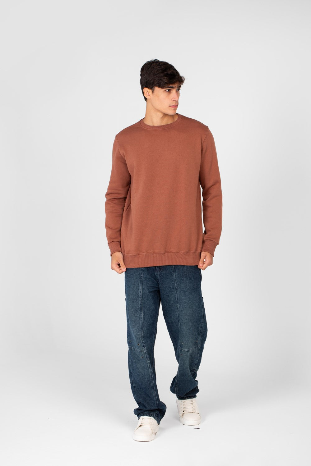 Men's Sweatshirt With Round Neck And Back Print