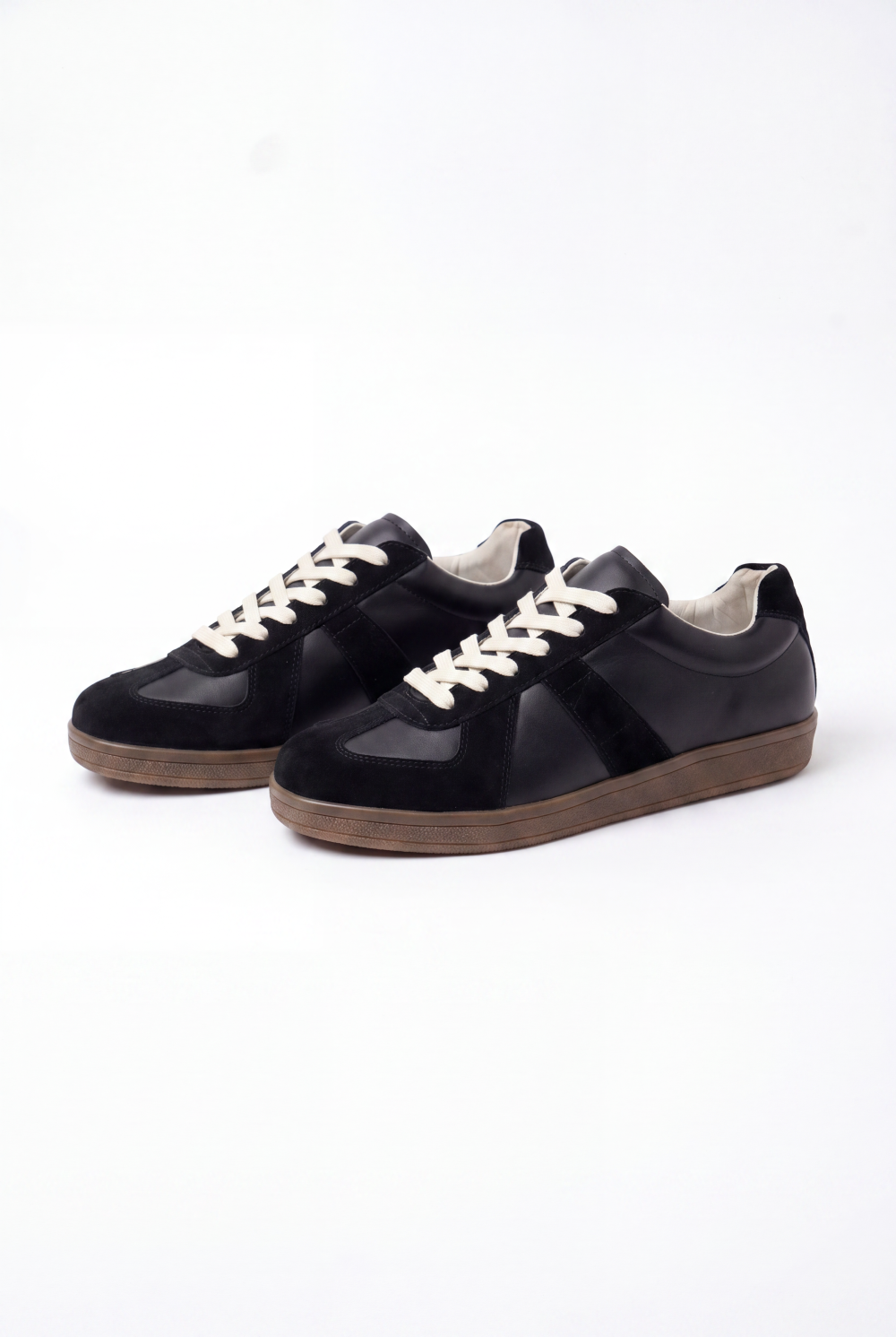 Men’s Tomato Store Retro Sneakers Contrast Panel Details Lace Up Design Gum Sole Shoes