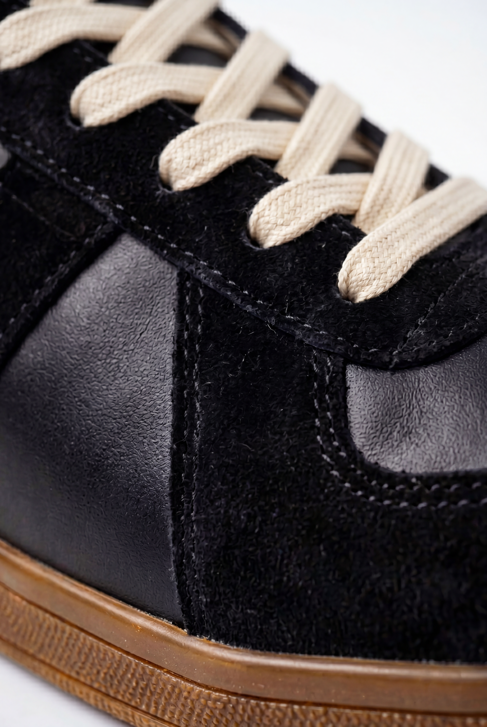Men’s Tomato Store Retro Sneakers Contrast Panel Details Lace Up Design Gum Sole Shoes