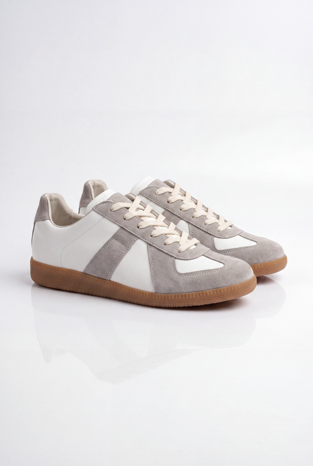 Men’s Tomato Store Retro Sneakers Contrast Panel Details Lace Up Design Gum Sole Shoes