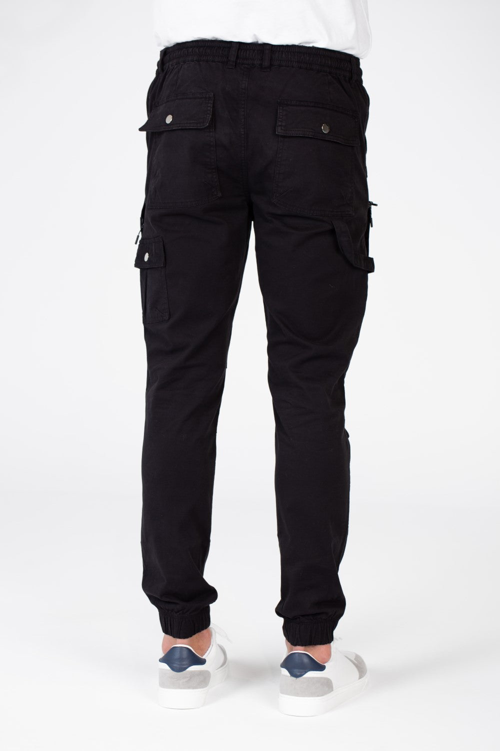 Men's Gabardine Sherwal Pants With A Modern Fit And Basic Details
