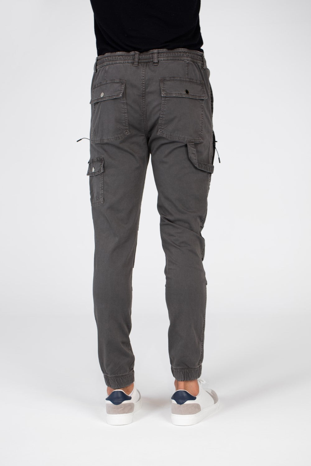Men's Gabardine Sherwal Pants With A Modern Fit And Basic Details