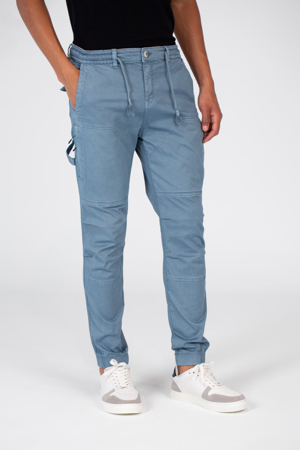 Men's Gabardine Sherwal Pants With A Modern Fit And Basic Details