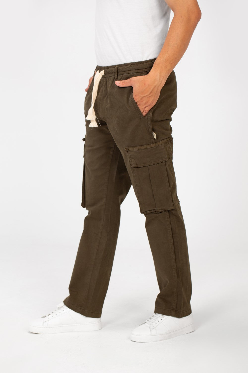 Men's Gabardine Sherwal Pants With Side Pockets And A Waist Drawstring