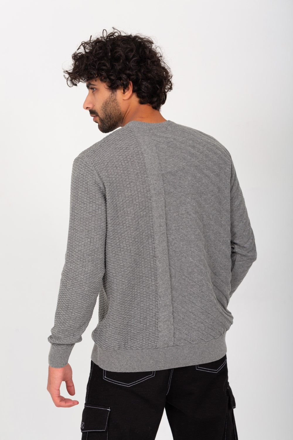 Men's Rounded Neck Basic Made Of Soft Wool With Designed Pattern Pullover