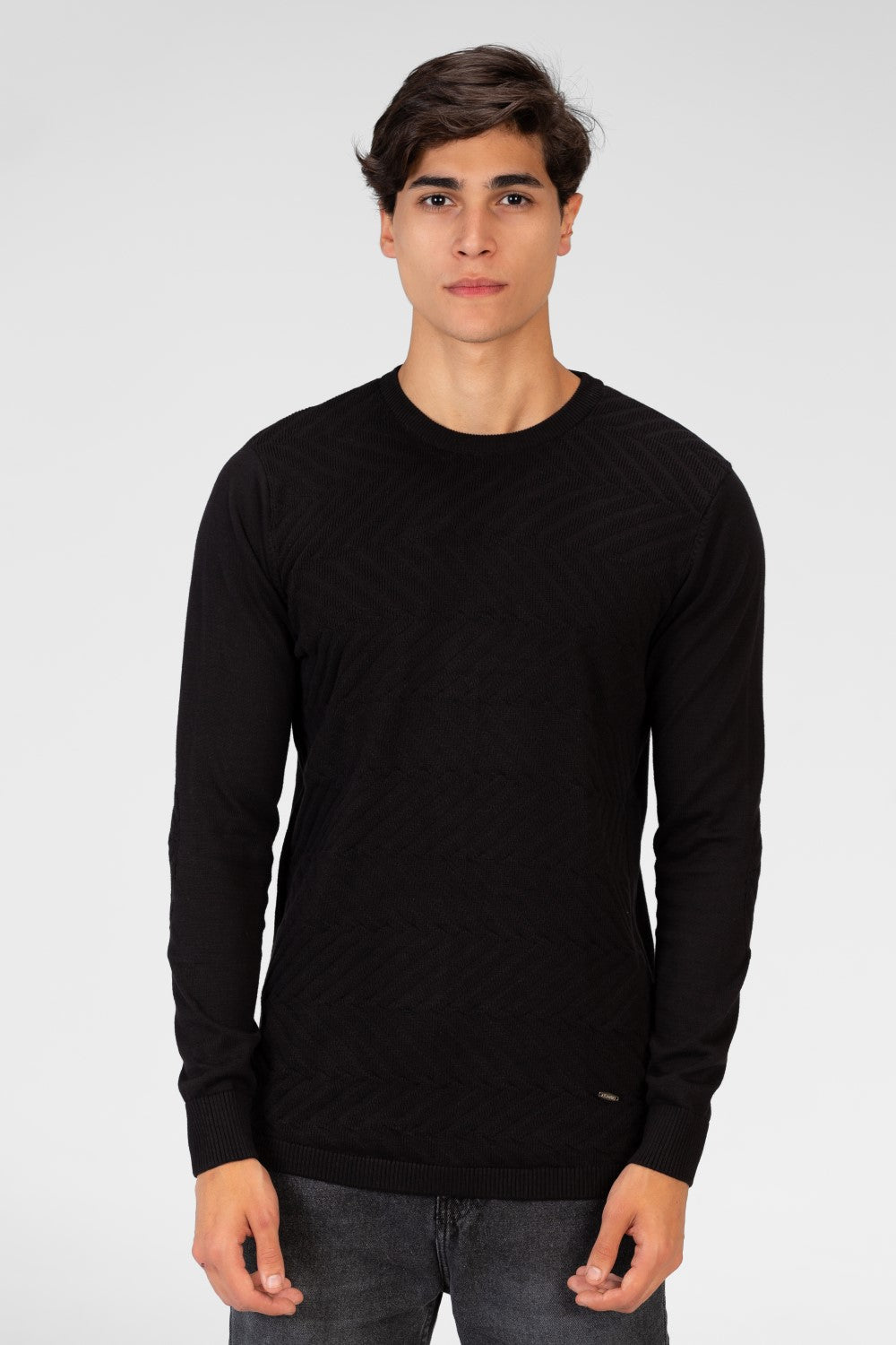 Men's Basic Plain Pullover With A Round Neck In Comfortable Material