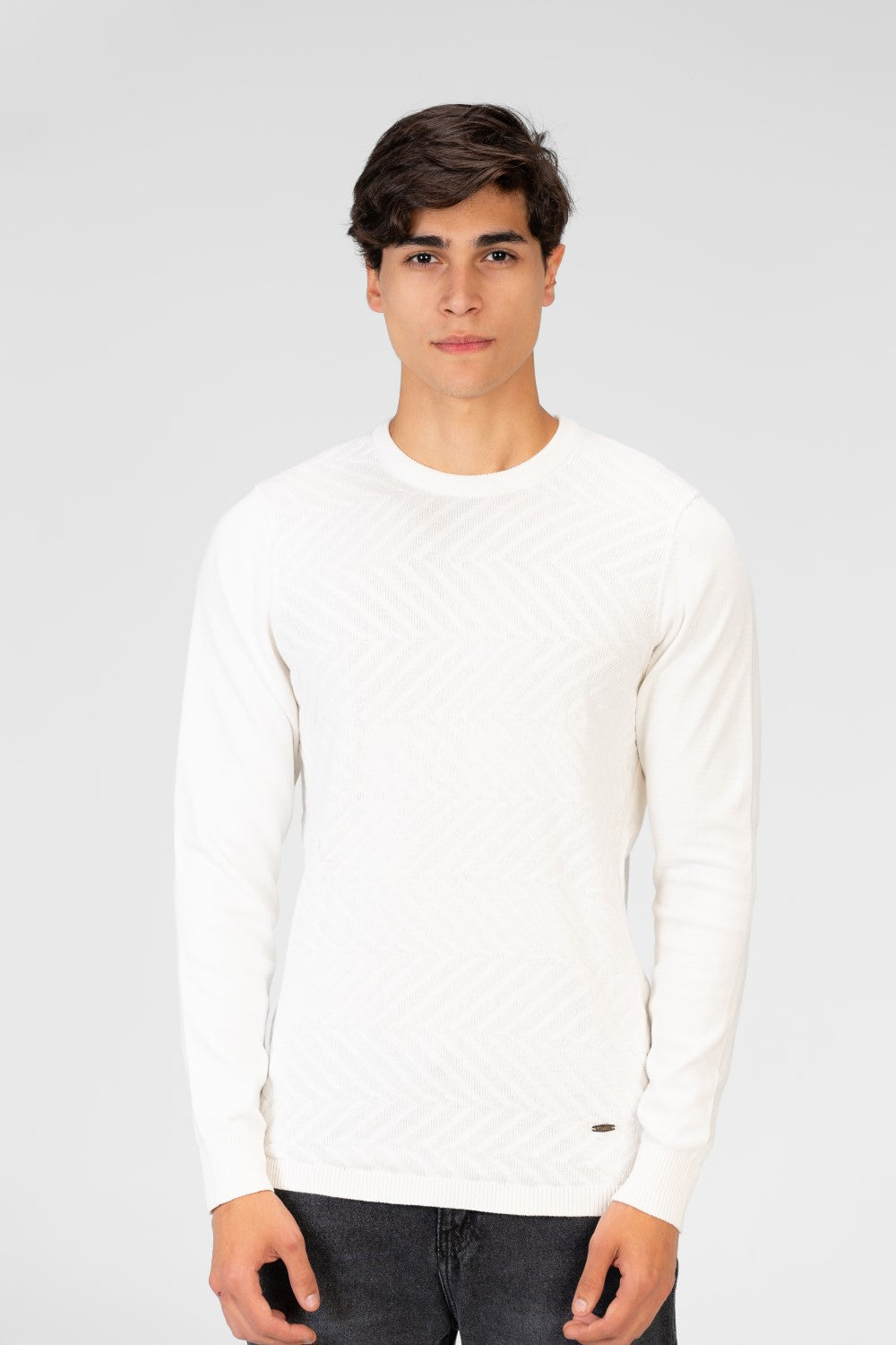 Men's Basic Plain Pullover With A Round Neck In Comfortable Material
