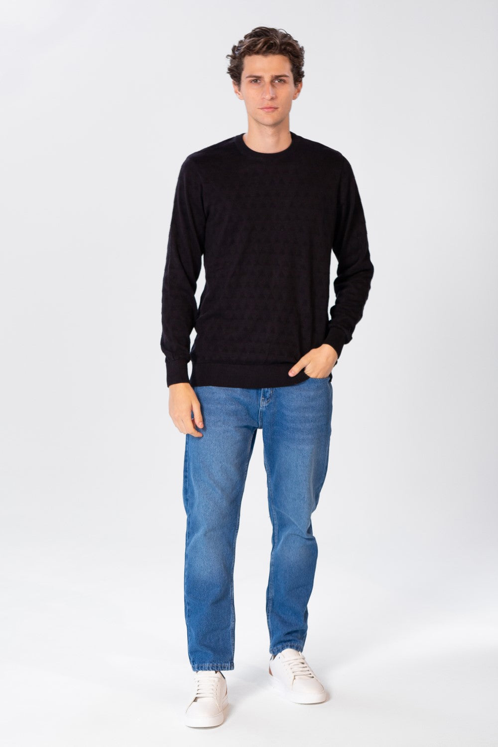 Men's Solid Pullover With Round Neck And Long Sleeves