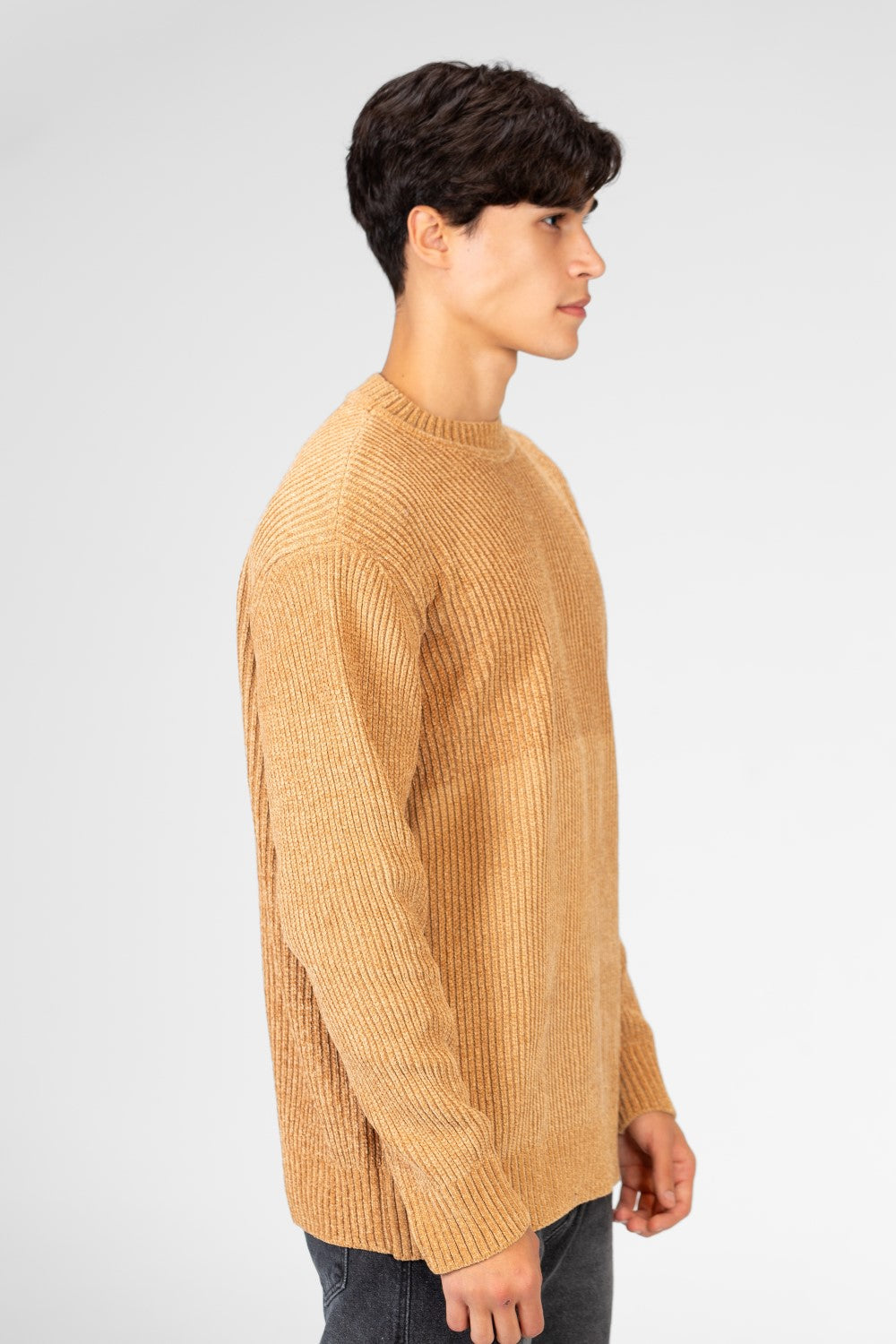 Men's Velvet Pullover With Round Neck And Long Sleeves