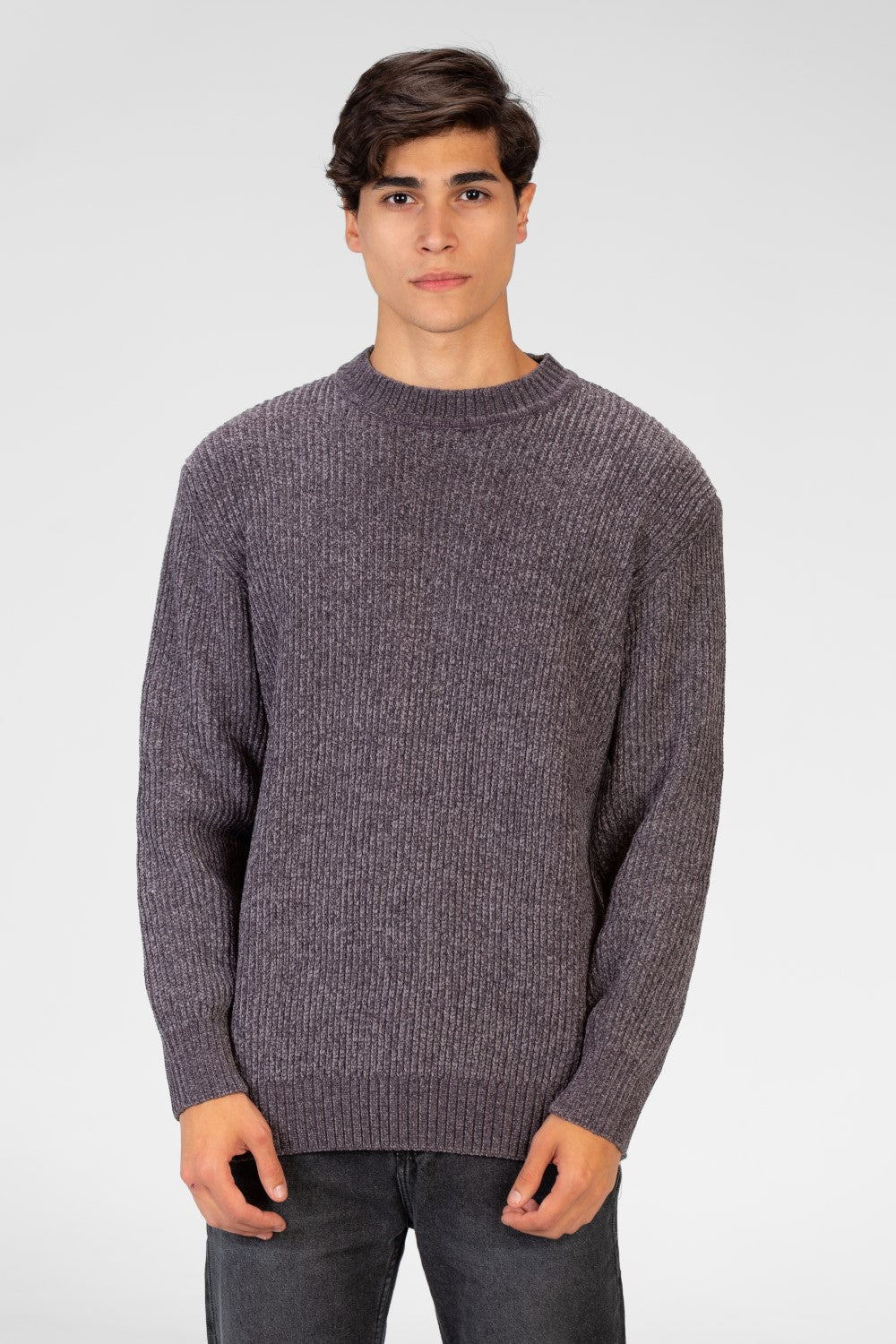 Men's Velvet Pullover With Round Neck And Long Sleeves