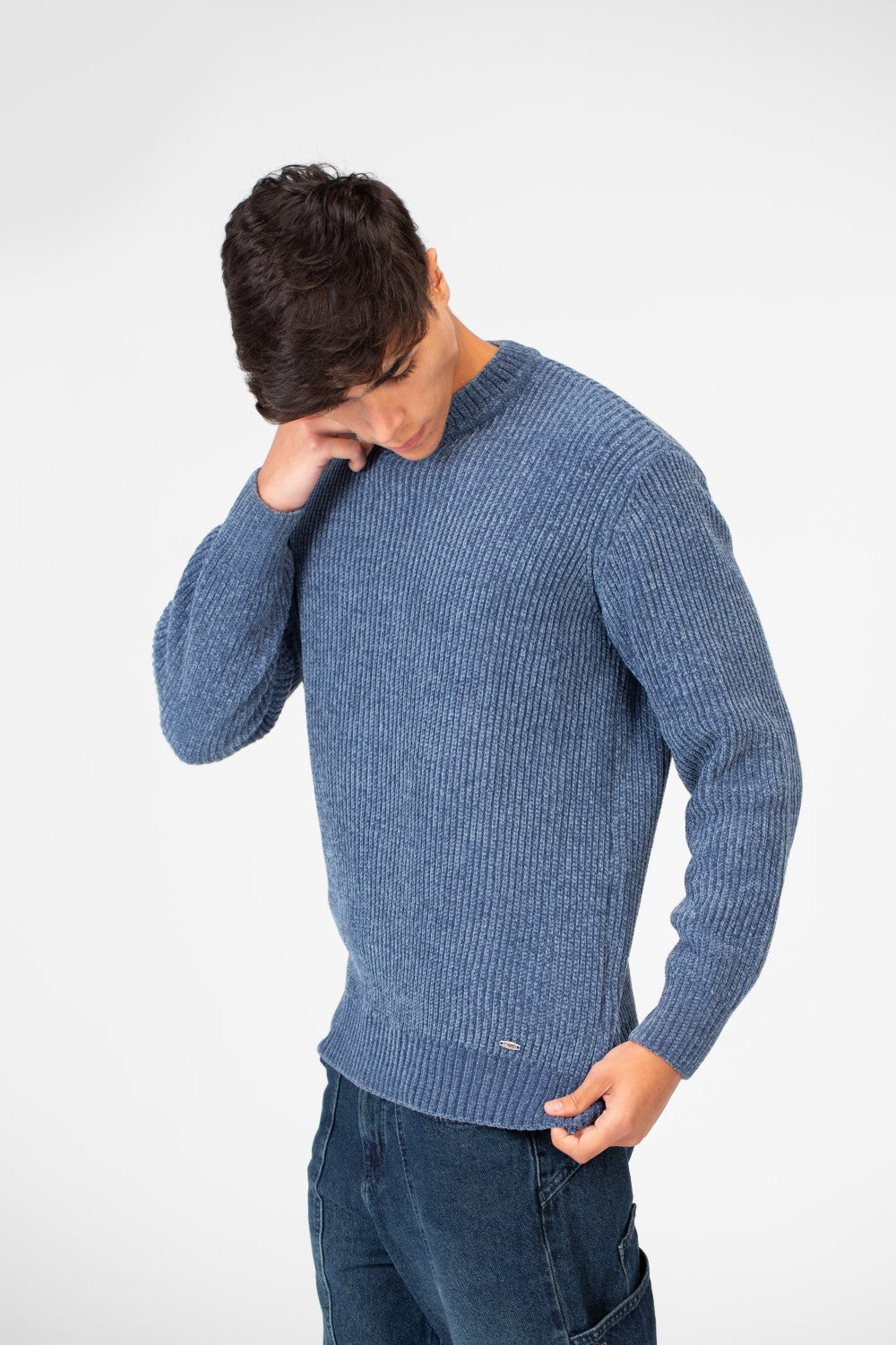 Men's Velvet Pullover With Round Neck And Long Sleeves