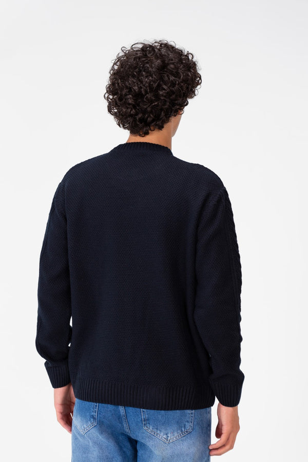Men's Pullover With Crew Neck And Basic Details