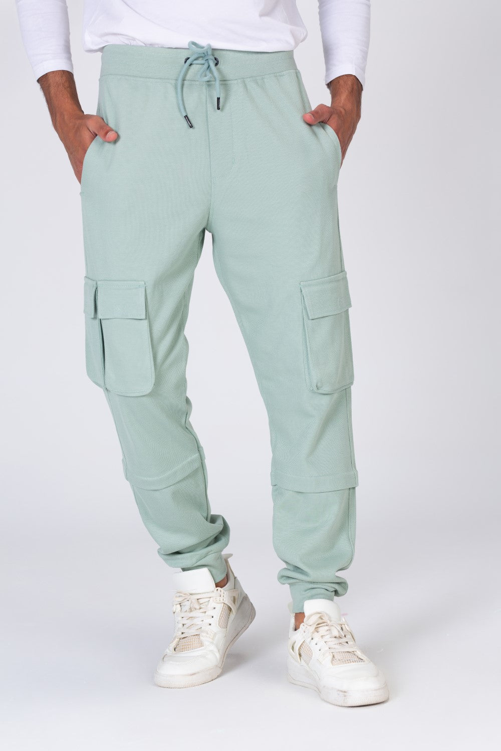 Mens Comfortable Sweatpants With Front Pockets And A Unique Cut