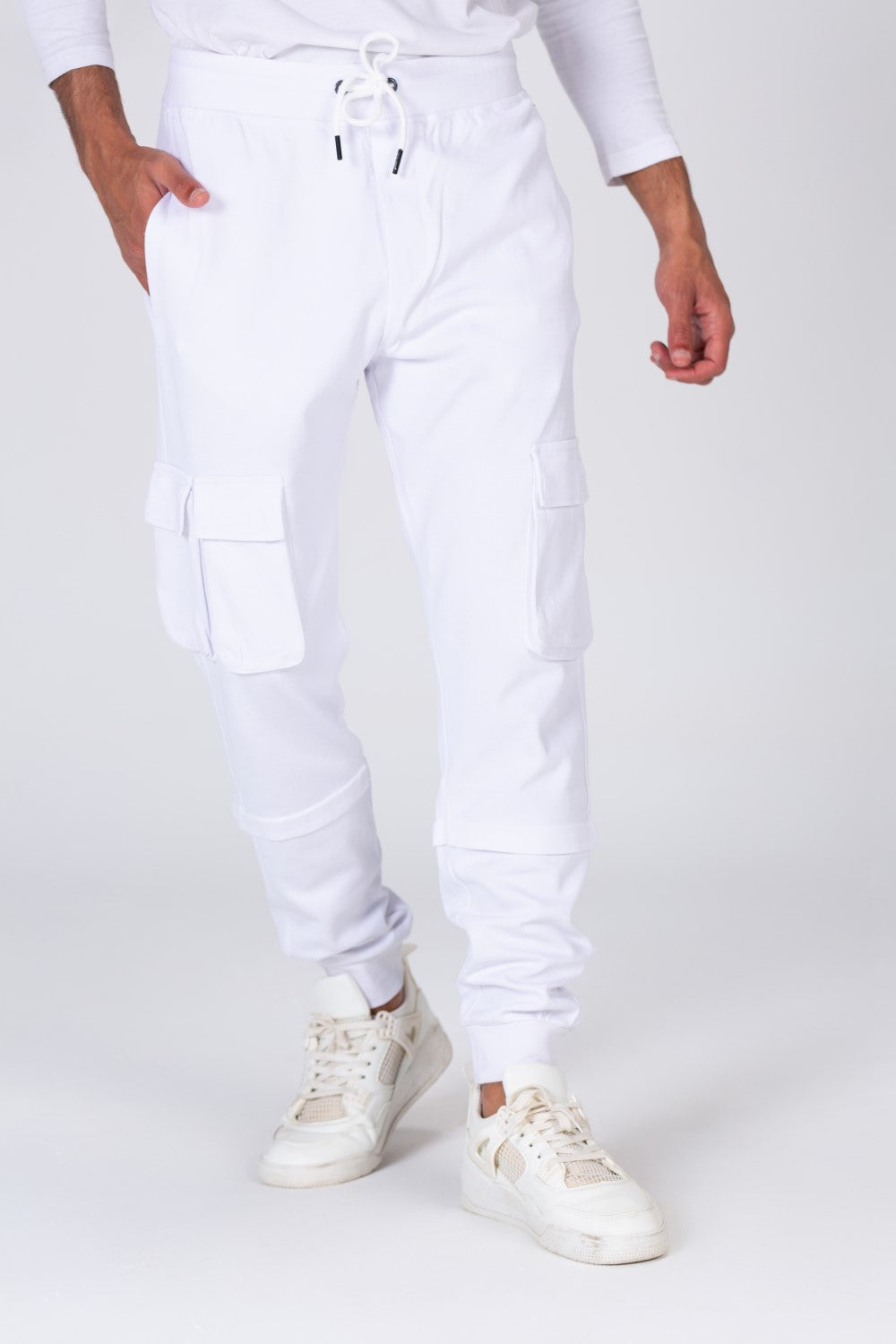 Mens Comfortable Sweatpants With Front Pockets And A Unique Cut