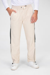 Men's Sweatpants With Elastic Waistband And A Modern Side Cut