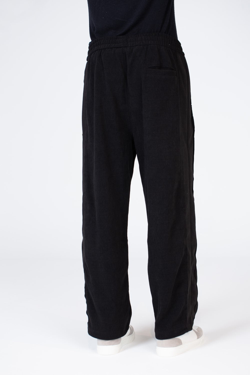 Men's Velvet Sweatpants With Elastic Waistband In Modern Cut And Back Pocket