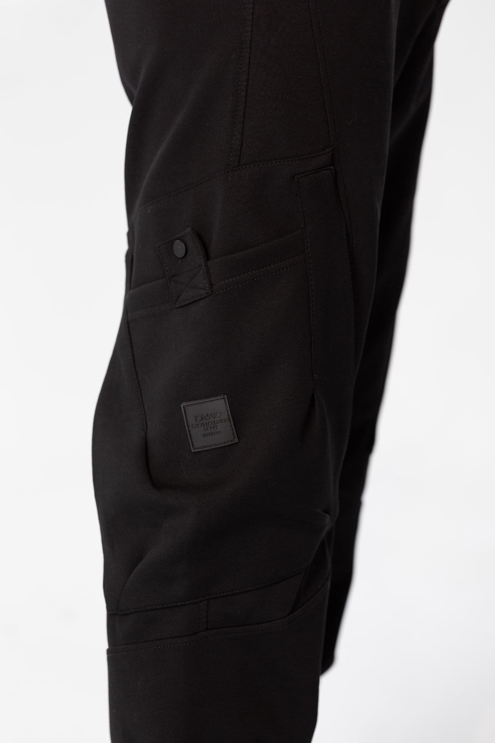Men's Oversized Sweatpants With Drawstring In The Middle And Side Pockets