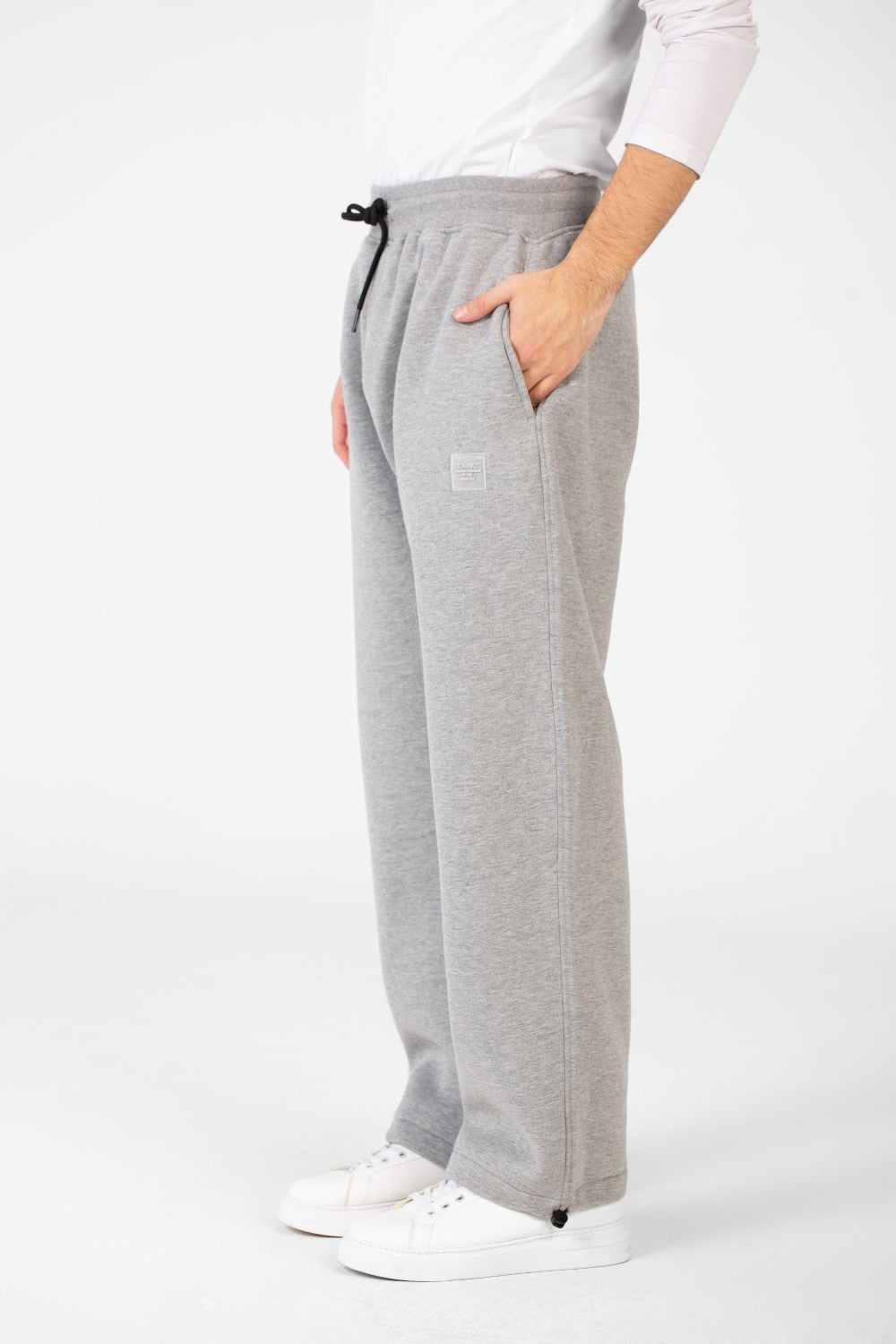 Men's Oversized Sweatpants With Drawstring Waist And Pockets