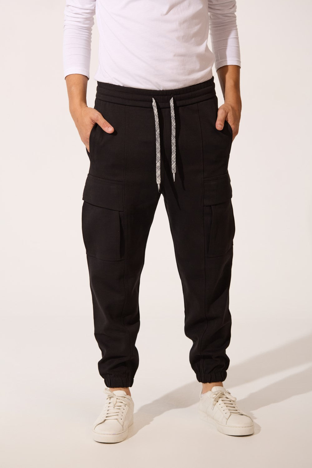 Men's Basic Oversized Sweatpants With Elastic Waistband And Side Pockets