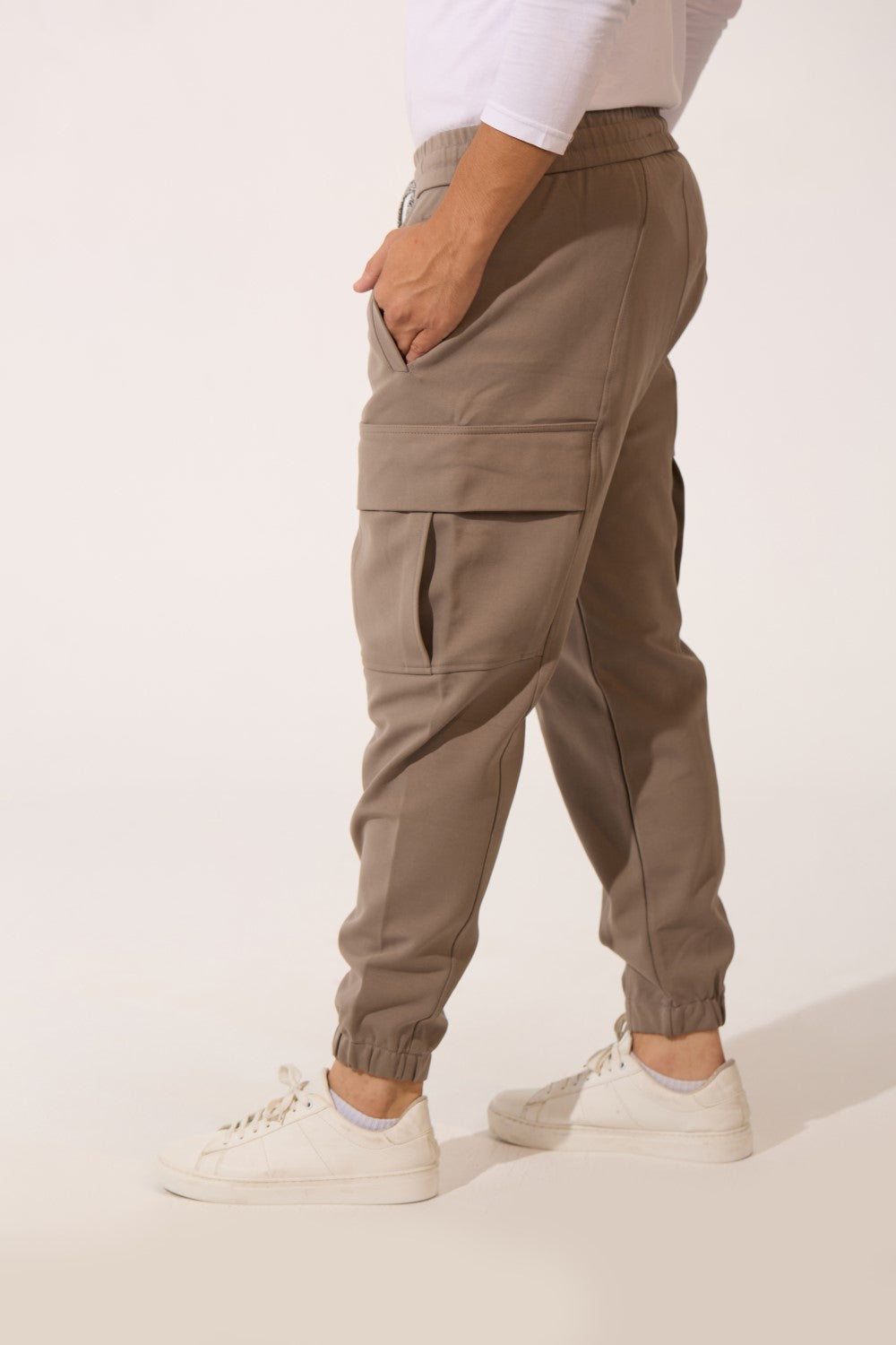 Men's Basic Oversized Sweatpants With Elastic Waistband And Side Pockets