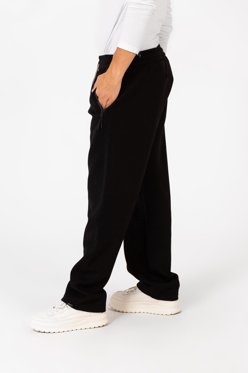Men's Tomato Oversized Sweatpants With Elastic Waistband And Modern Zipper Pockets