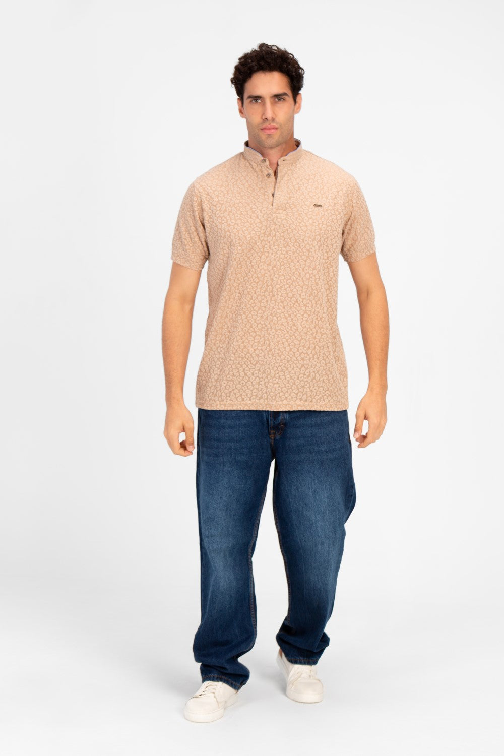 Men's Slim Fit Dotted Polo T-shirt In Distinctive Design