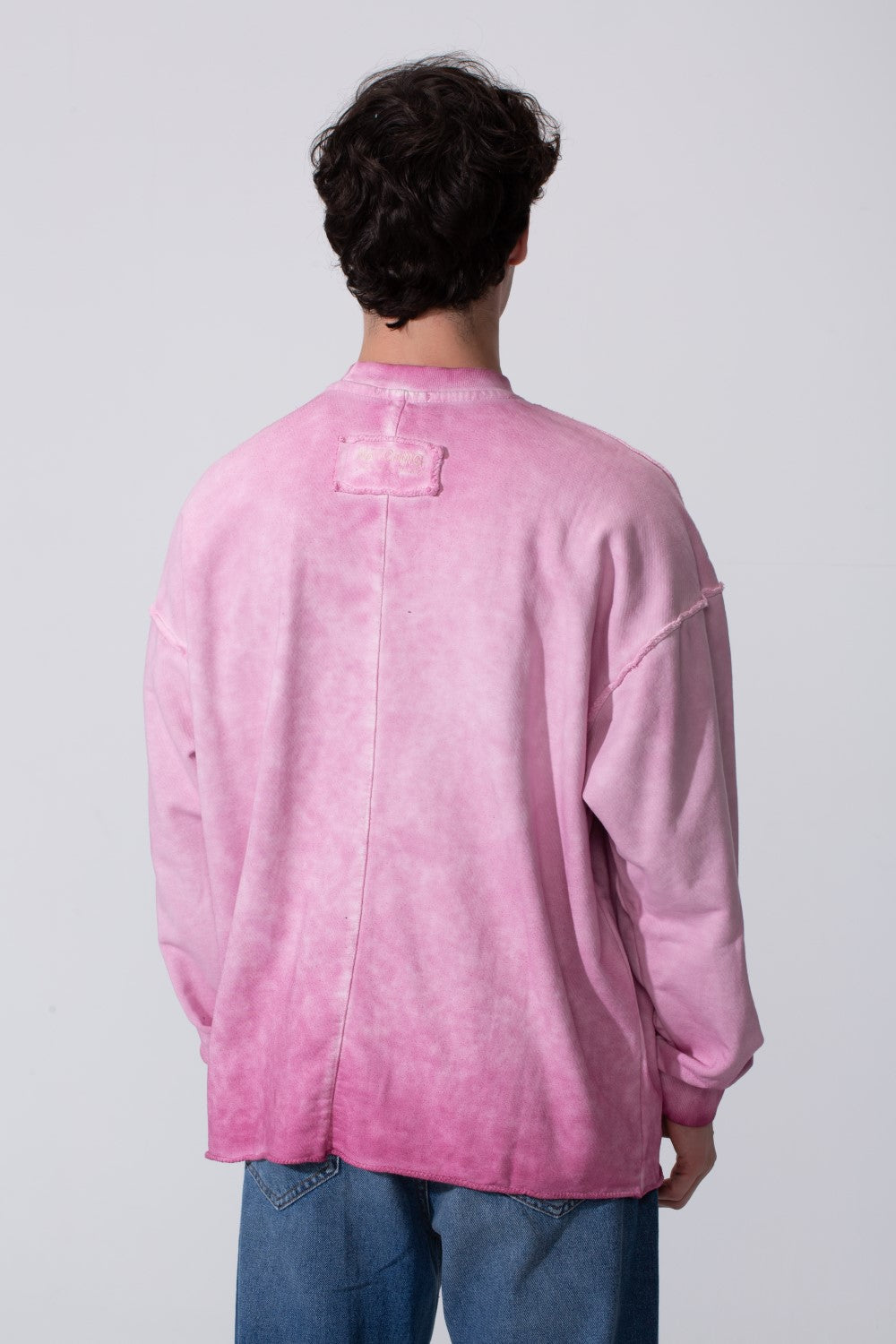 Men's Oversized Washed Sweatshirt With A Round Neck And Long Sleeves